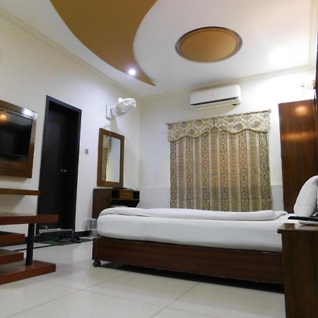 Hotel Multan Exterior foto