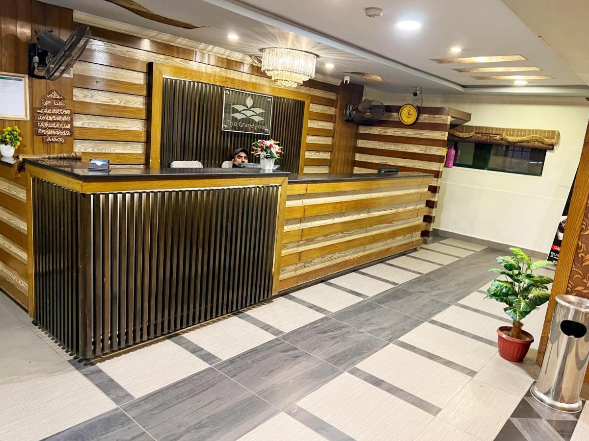 Hotel Multan Exterior foto