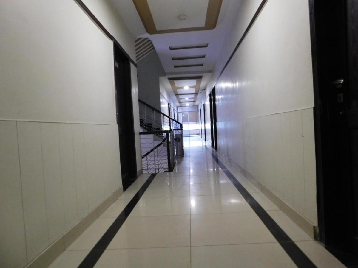 Hotel Multan Exterior foto