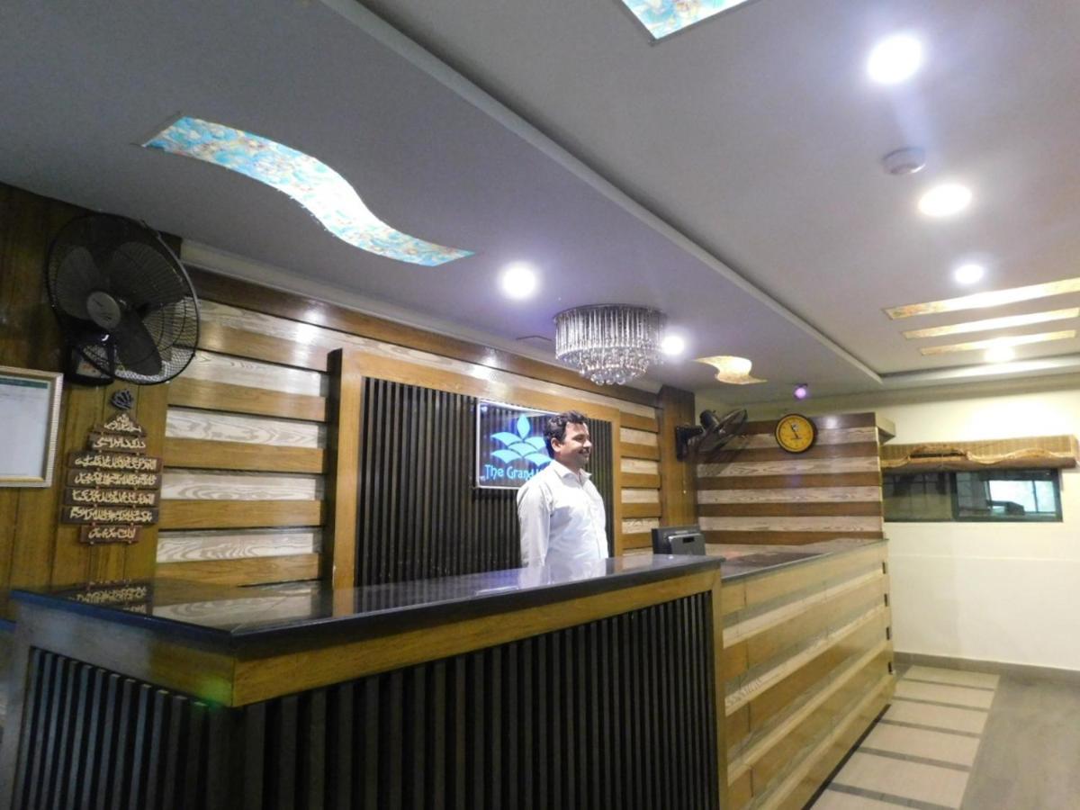 Hotel Multan Exterior foto